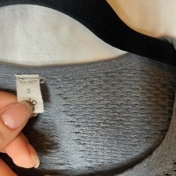 Alo Yoga Siren Long Sleeve in Concrete Heather - Picture 8 of 10